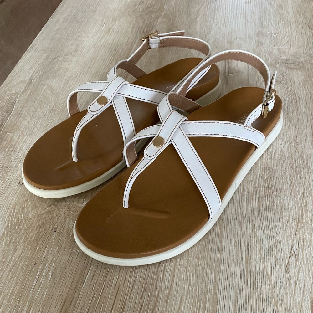 Vionic Veranda sandals size 9